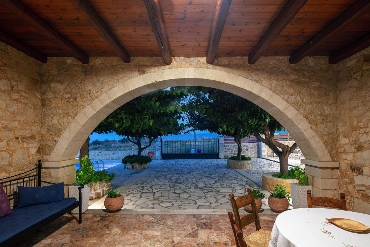 Villa Pinelopi Asprouliánoi Exterior foto